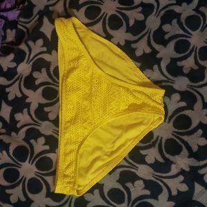 Size large bathing suit bottom
